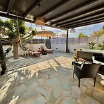 Apartament La Vie Est Belle Luxury With Jacuzzi 1 *
