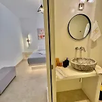 Apartament La Vie Est Belle Luxury With Jacuzzi 1