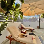 La Vie Est Belle Luxury With Jacuzzi 1 Apartament Pounda