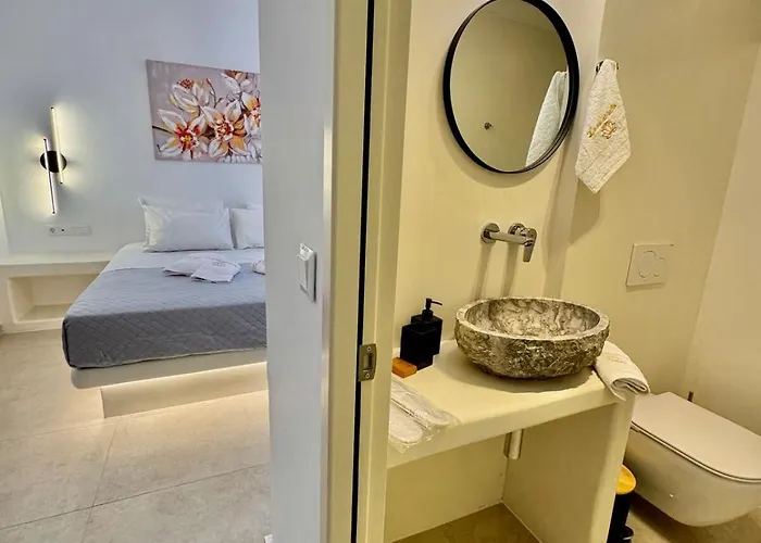 La Vie Est Belle Luxury With Jacuzzi 1 *