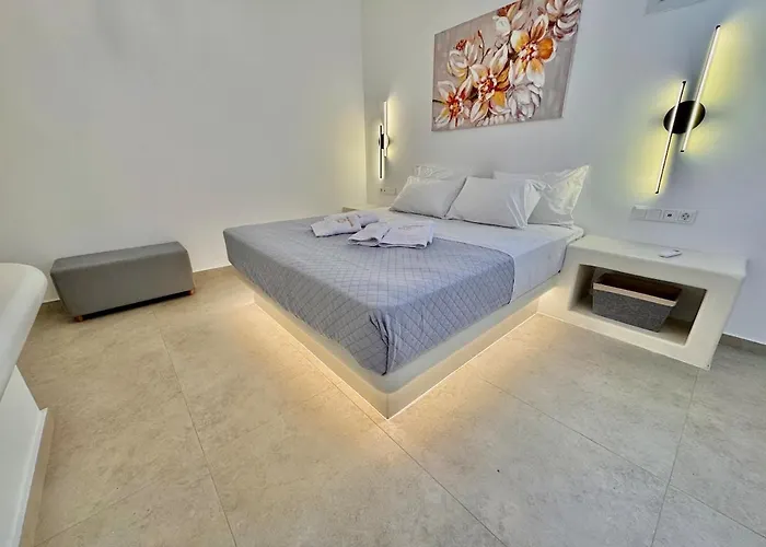 La Vie Est Belle Luxury With Jacuzzi 1 *