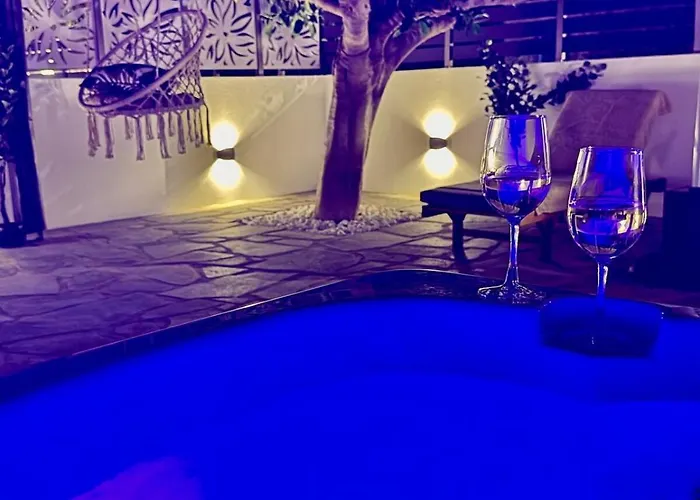 Apartmán La Vie Est Belle Luxury With Jacuzzi 1