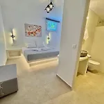 דירה La Vie Est Belle Luxury With Jacuzzi 1 Pounda
