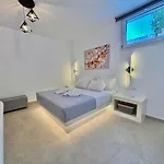 דירה La Vie Est Belle Luxury With Jacuzzi 1 Pounda