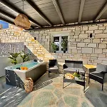 דירה La Vie Est Belle Luxury With Jacuzzi 1 Pounda