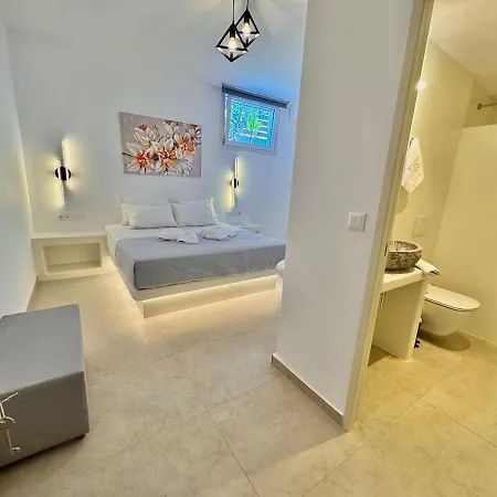 Apartment La Vie Est Belle Luxury With Jacuzzi 1 Pounda