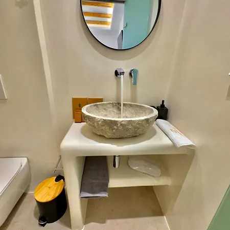 La Vie Est Belle Luxury With Jacuzzi 1 Apartamento *