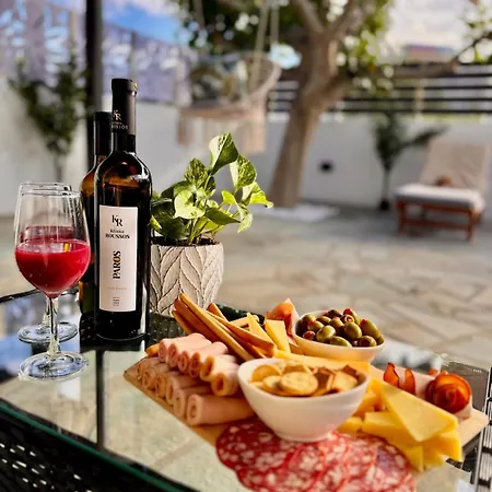 Apartment La Vie Est Belle Luxury With Jacuzzi 1 Pounda