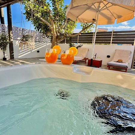 Apartamento La Vie Est Belle Luxury With Jacuzzi 1 *