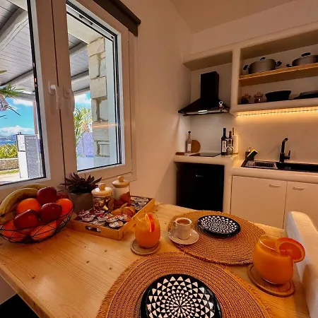 La Vie Est Belle Luxury With Jacuzzi 1 Apartment