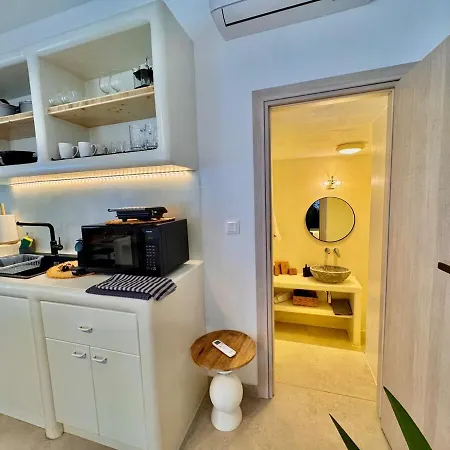 La Vie Est Belle Luxury With Jacuzzi 1 *